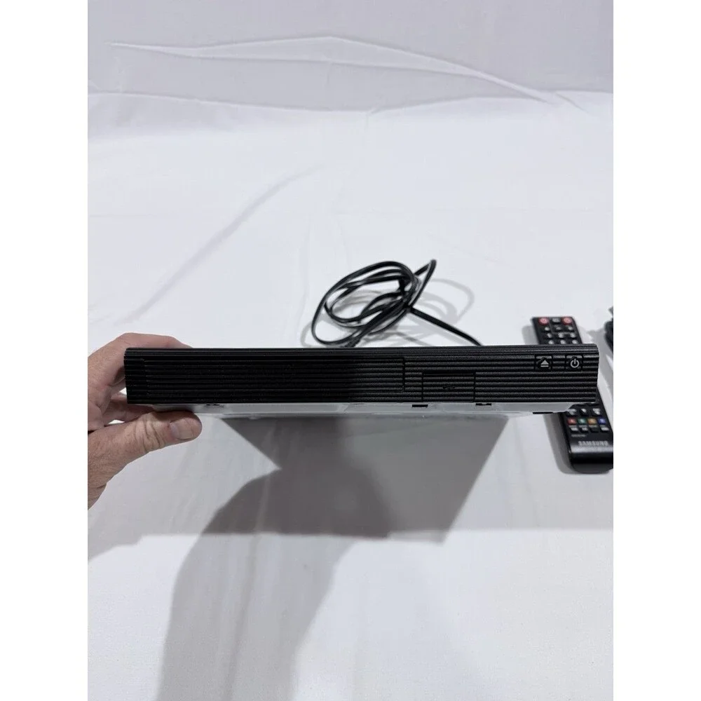 Samsung BD-J5700 Smart Curved Blu Ray DVD Player Streaming WiFi w/ Remote & HDMI